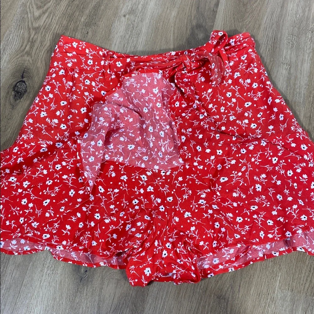 Zara Belted Mini Skort Red Floral Skater Skirt size medium